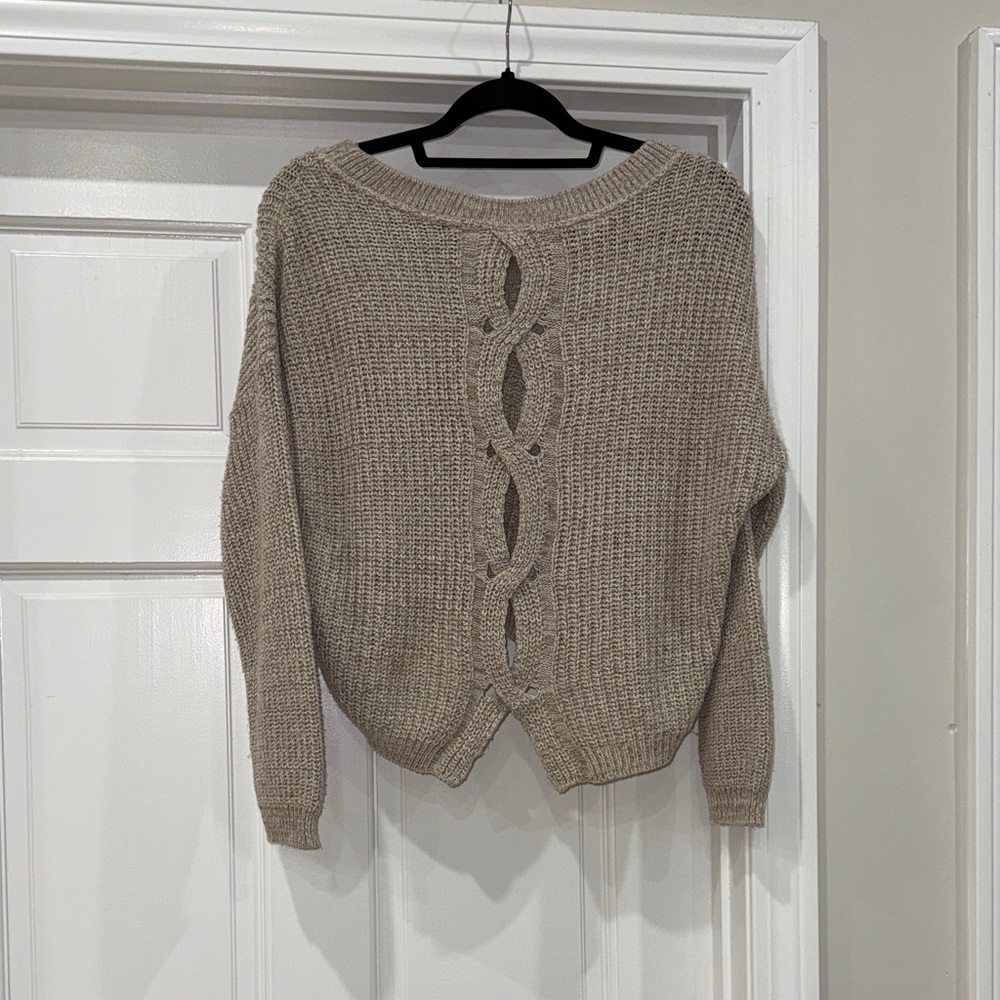 Express Sexy Slightly Opened Back Women's Cream Sweater - Picture 4 of 4